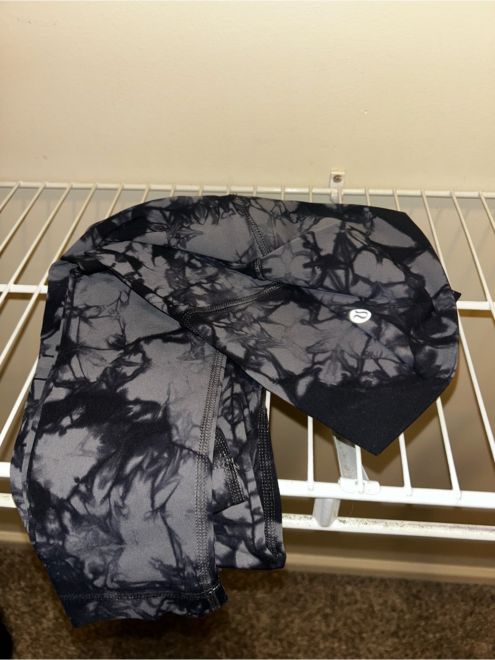 lululemon athletica Black & Gray Tie-Dye Leggings
